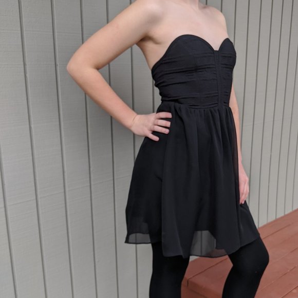 H&M Divided Strapless Chiffon Dress, Sz. 4 - Picture 2 of 4